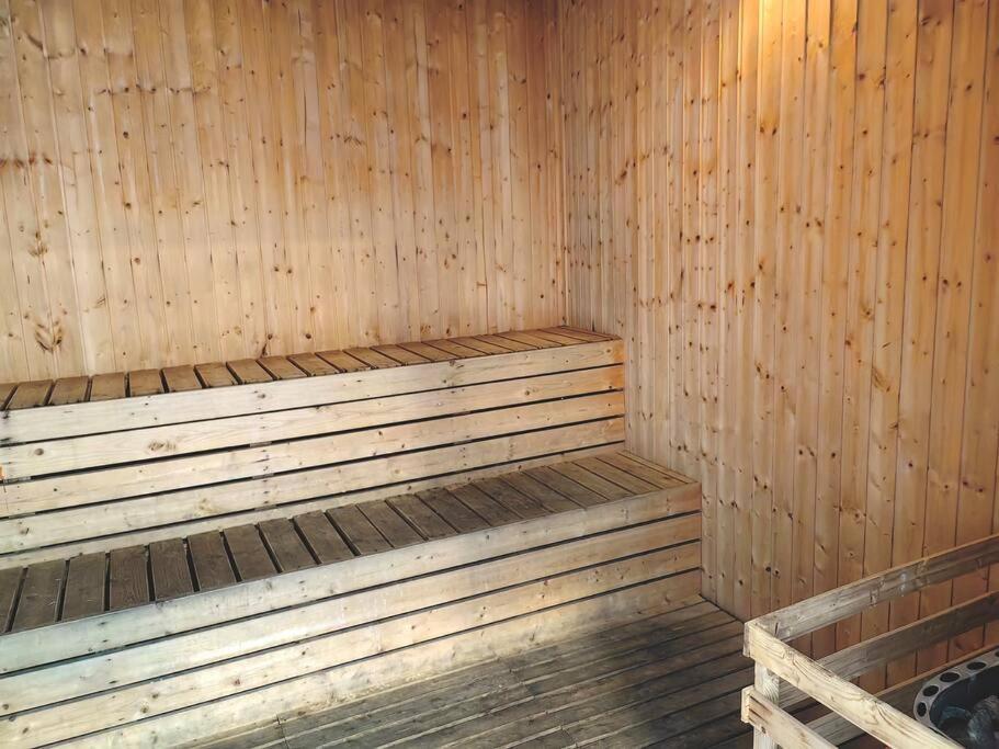 Apartment 8 Klcc 5 Minutes To Jalan Alor Street Bukit Bintang Pavilion 10 Pax 3r2b *