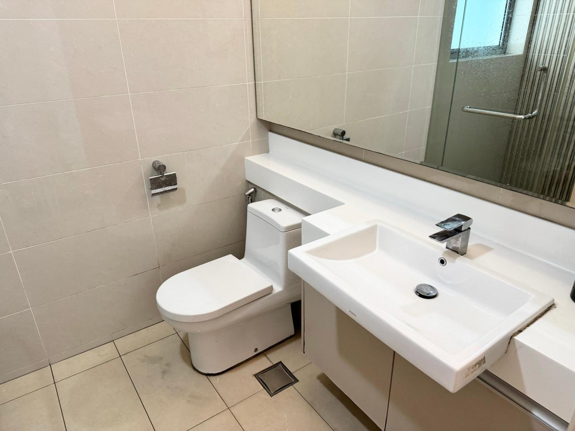 Apartment 8 Klcc 5 Minutes To Jalan Alor Street Bukit Bintang Pavilion 10 Pax 3r2b *